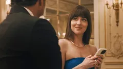Dokonalá shoda, nebo dokonalá nuda? Dakota Johnson se trápí v banální romanci